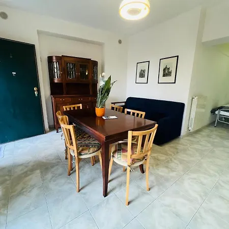 Orange - Apartment