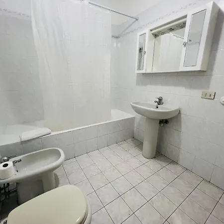 Apartment Orange -
